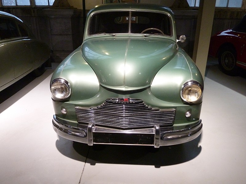 File:STANDARD Vanguard 1949 front.jpg