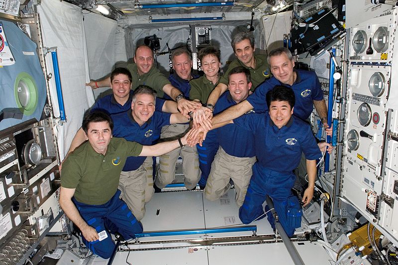 File:STS-123 and Expedition 16 crews.jpg