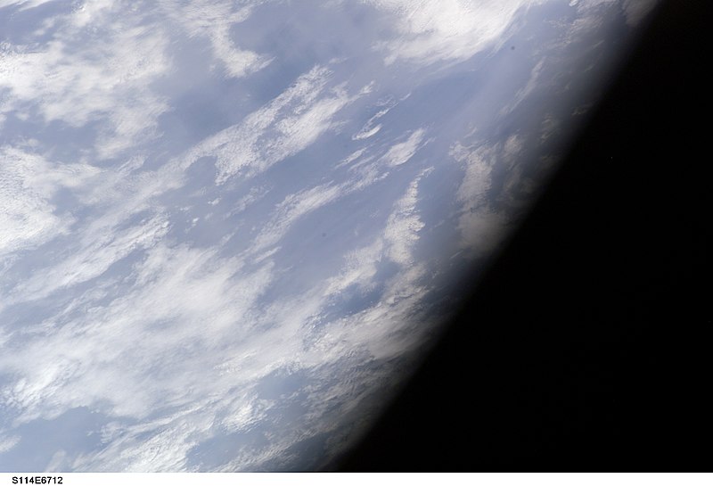 File:STS114-E-6712 - View of Earth.jpg
