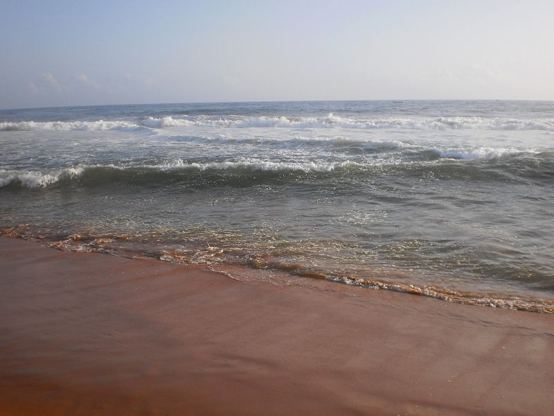 File:Sankhumukham Beach - Seashore-03.JPG