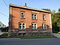 Schule (heute Wohnhaus) mit Anbau