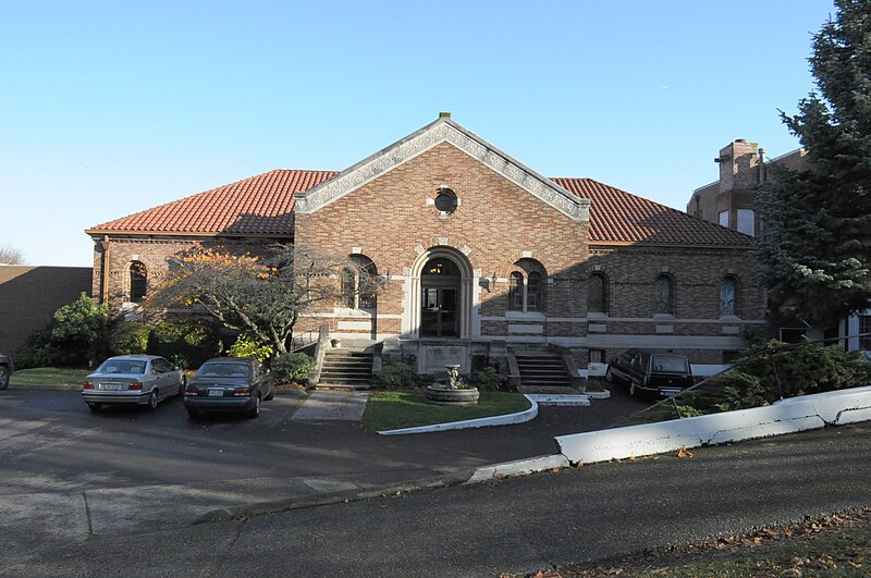 File:Seattle - Queen Anne Columbarium 01.jpg