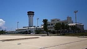 管制塔と空港事務所（2018年）
