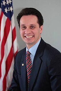 Vinny deMacedo American politician