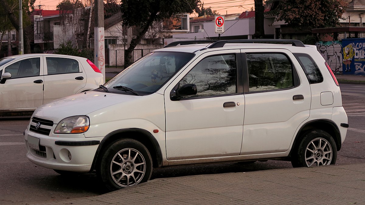 Сузуки игнис 1.3. Сузуки Игнис 2001 1.3. Сузуки Игнис 2005. Suzuki Ignis 1.3 2005. Сузуки Игнис 1 поколение.