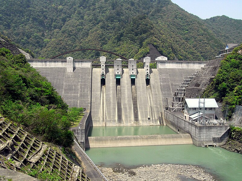 File:Tashirobae Dam.jpg