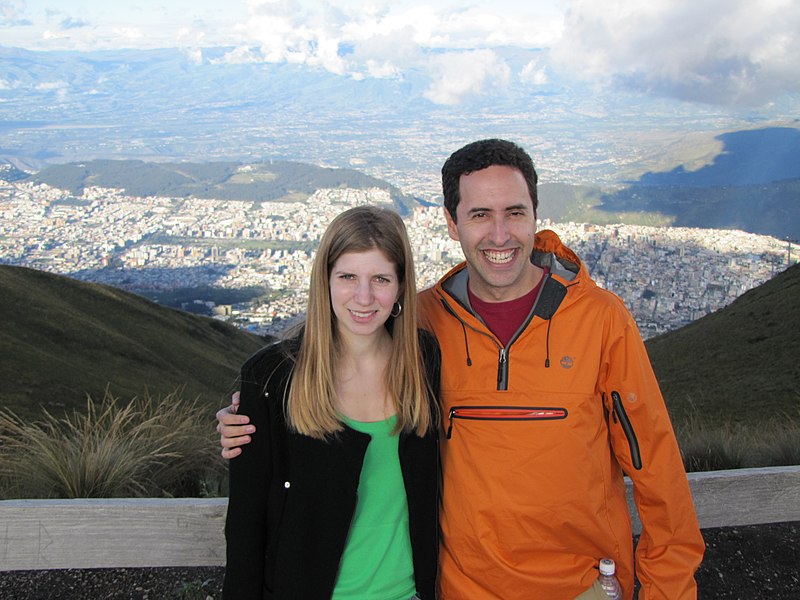 File:TelefériQo views of mountains and Quito - Ecuador - South America (4869951227).jpg