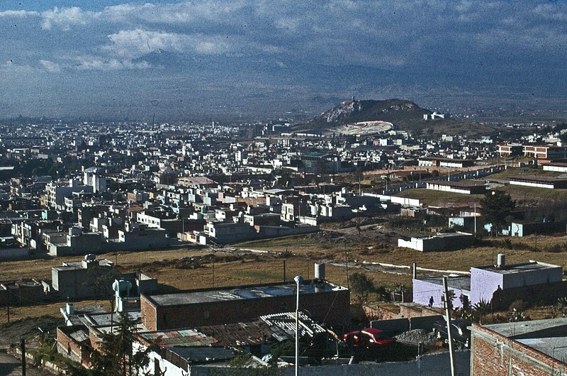 File:Toluca-02-Blick auf die Stadt-1980-gje.jpg