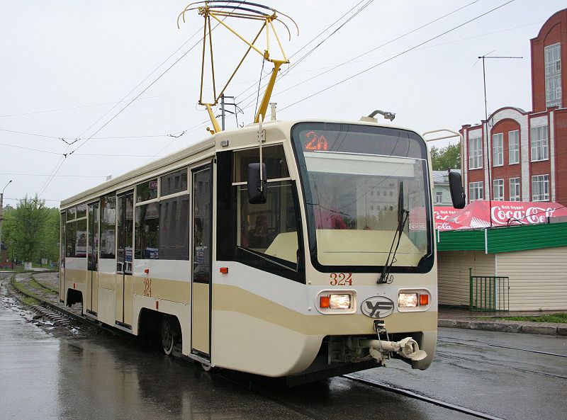 File:Tomsk tram 324 20070522.jpg