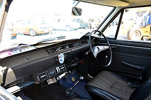 Toyota-CoronaMarkII1970interior