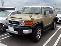 Toyota FJ CRUISER paket boja (CBA-GSJ15W) front.jpg