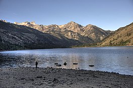 Twin Lakes, Bridgeport, California (5051045713).jpg