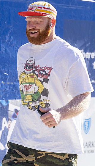 <span class="mw-page-title-main">Tyler Matakevich</span> American football player (born 1992)