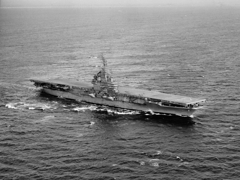 File:USS Bennington (CVA-20) at sea in 1953.jpg
