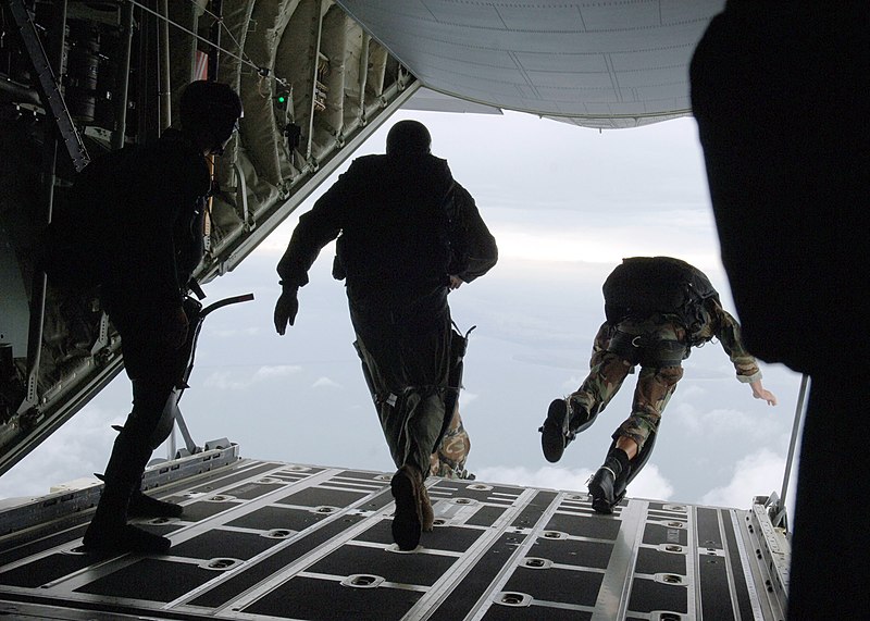 File:US Navy 071019-N-2294S-042 Explosive Ordnance Disposal Mobile Unit (EODMU) 2 Sailors perform freefall jumps from a C-130 Hercules.jpg