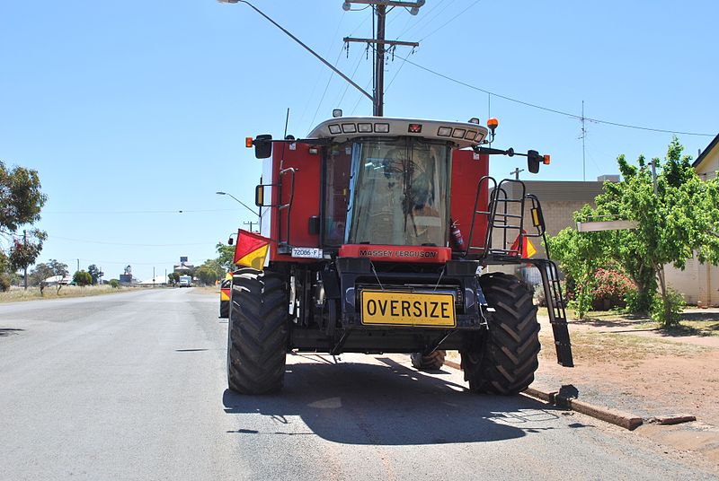 File:Ungarie Massey Ferguson Machine.JPG