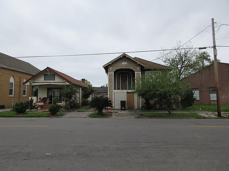 File:Upper Algiers stroll, New Orleans, 18 April 2016 56.jpg