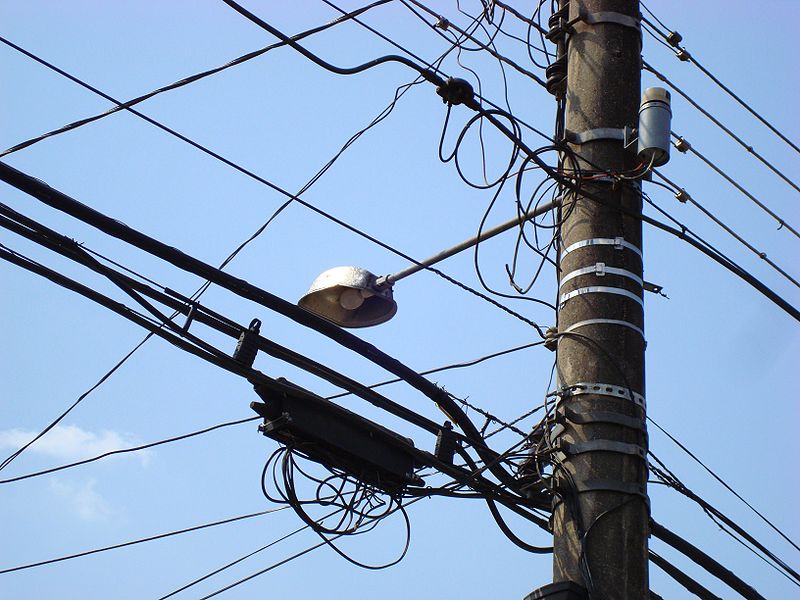 File:Utility pole in Curitiba.JPG