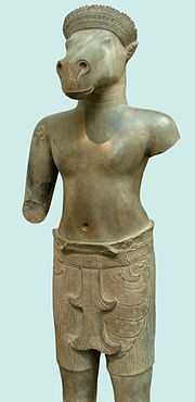 Kalki como Vajimukha (Cara de caballo), tal como se lo ve en esta escultura camboyana perteneciente al Museo Guimet
