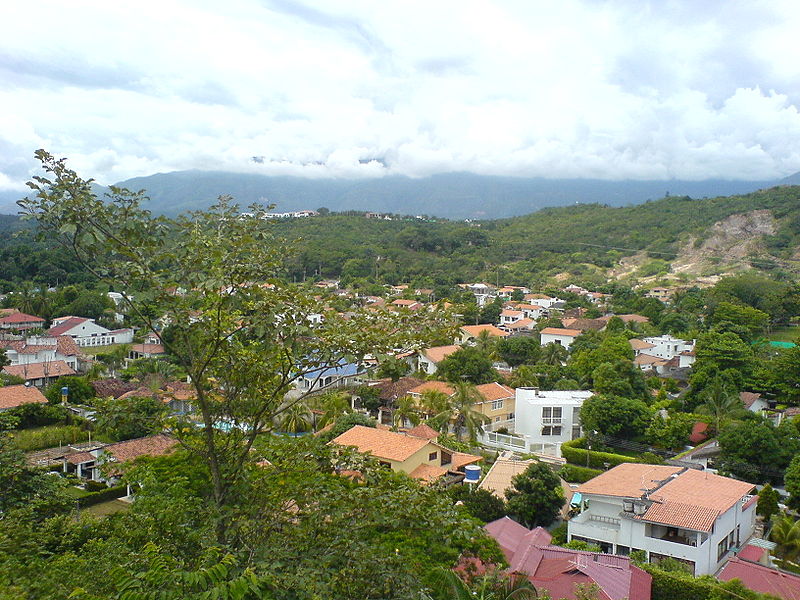 File:Valle de los Lanceros Melgar Tolima Colombia.JPG