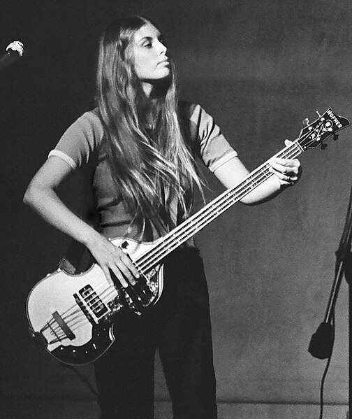 File:Wendy penney on 1969 hofner bass.jpg