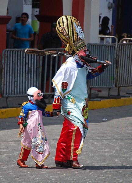 File:ZapadorChildCarnHuejo.JPG