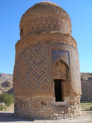 Zeynel Bey Mausoleum, Hasankeyf.jpg