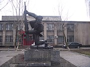Пам’ятник на честь революційних виступів гришинських залізничників.jpg