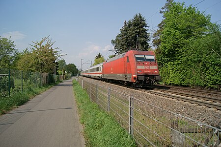 101 041 2 mit IC in Bonn Friesdorf (5655290036)