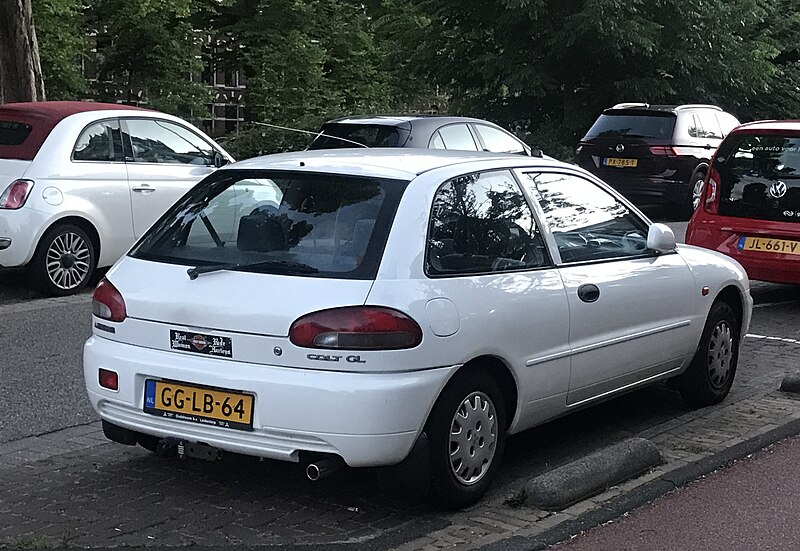 File:1993 Mitsubishi Colt 1.3 GLi (52505394501).jpg