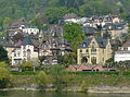 Blick von einem Boot der Rhein-Neckar-Fahrgastschifffahrt auf Heidelberg-Neuenheim