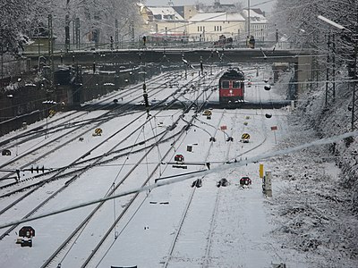 "2009_02_14_Offenburg_Bahnhof_Einfahrtsgleise_Sued_IMG_9184.jpg" by User:Jimmykreislauf