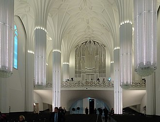 View from the choir to the assembly hall 20171201 Blick zur Jehmlich-Orgel.jpg