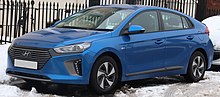 Hyundai Ioniq hybrid 2018 Hyundai Ioniq SE HEV S-A 1.6 Front.jpg