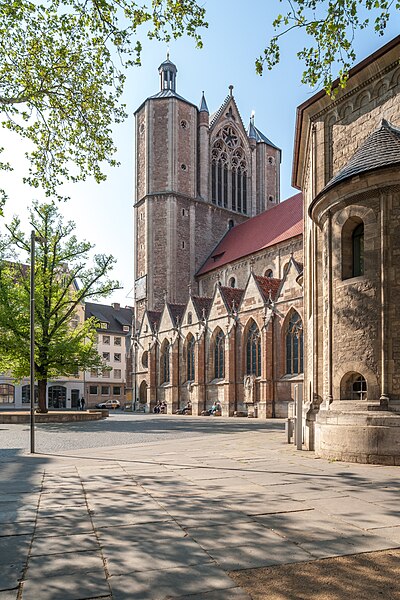 File:20190501 BraunschweigerDom SouthWest DSC08198 PtrQs.jpg