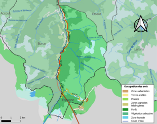 Barevná mapa znázorňující využití půdy.