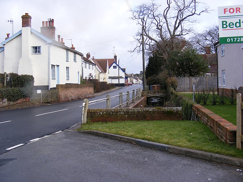 File:A1120 Hackney Road and the Causeway - geograph.org.uk - 1702354.jpg