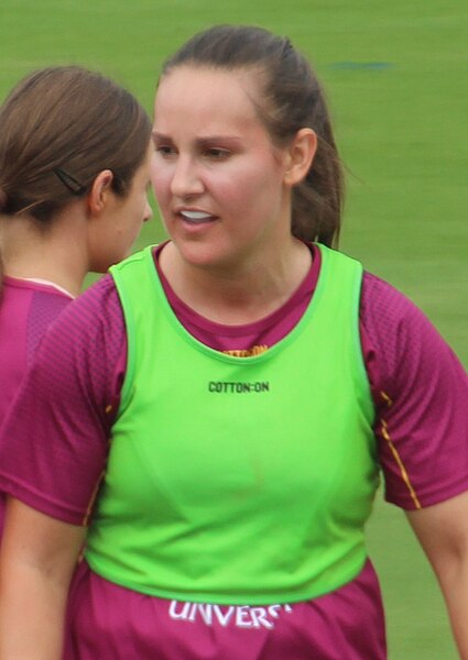 File:AFLW S7 GF Bre Koenen warmup.JPG