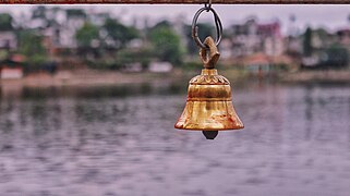 File:A bell overlooking the Taudaha Lake.jpg