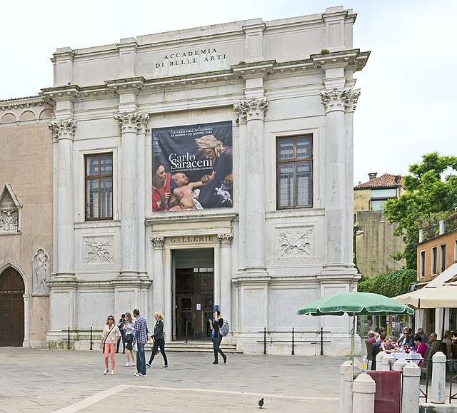 Façade of the gallery on Campo della Carità