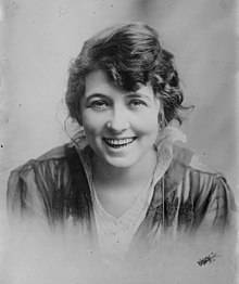 Adele Rowland sekitar 1916.jpg