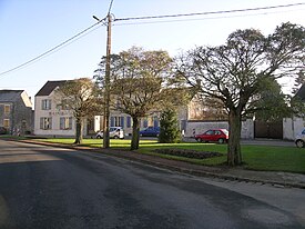 Amponville la place de la mairie.JPG