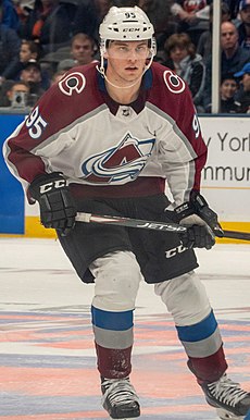 Andre Burakovsky playing with the Avalanche vs Islanders on January 6, 2020 (Quintin Soloviev).jpg