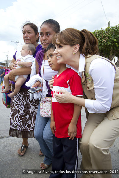 File:Angelica Rivera de Peña en Visita al estado de Chiapas. (7305594844).jpg