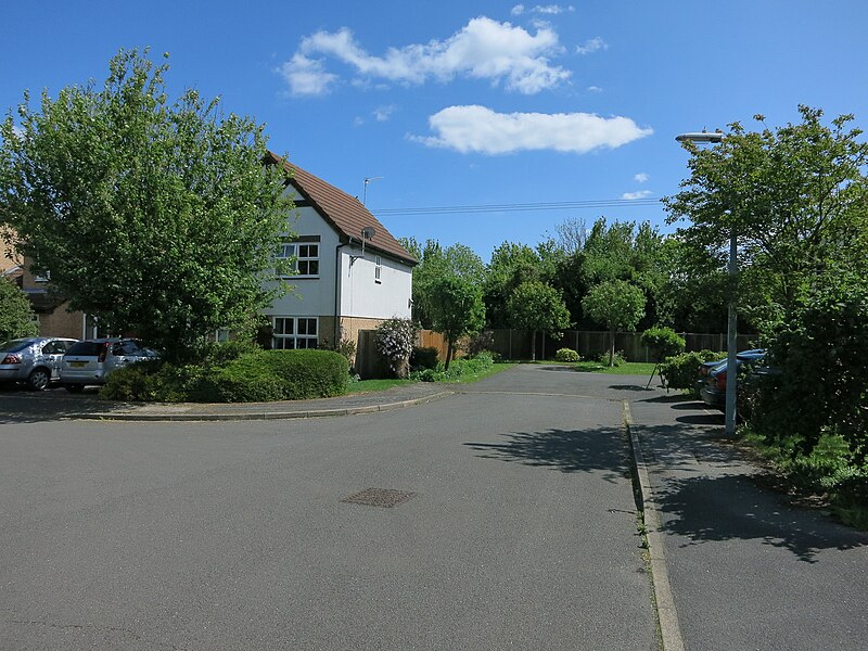 File:Armingford Crescent, Melbourn - geograph.org.uk - 4522224.jpg