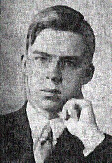 Arthur D. Howden Smith, portrait 1908.jpg