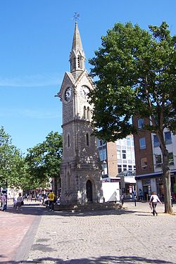 Torre do Relógio na Praça do Mercado de Aylesbury