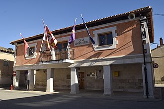 Ayuntamiento, Villalmanzo (Burgos).jpg