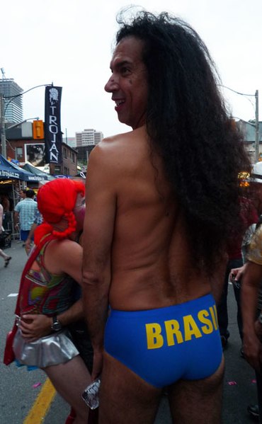 File:BRASIL NUT (3670765854).jpg