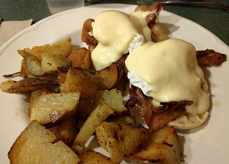 File:Bacon benny at Riverside Cafe (31746319593).jpg